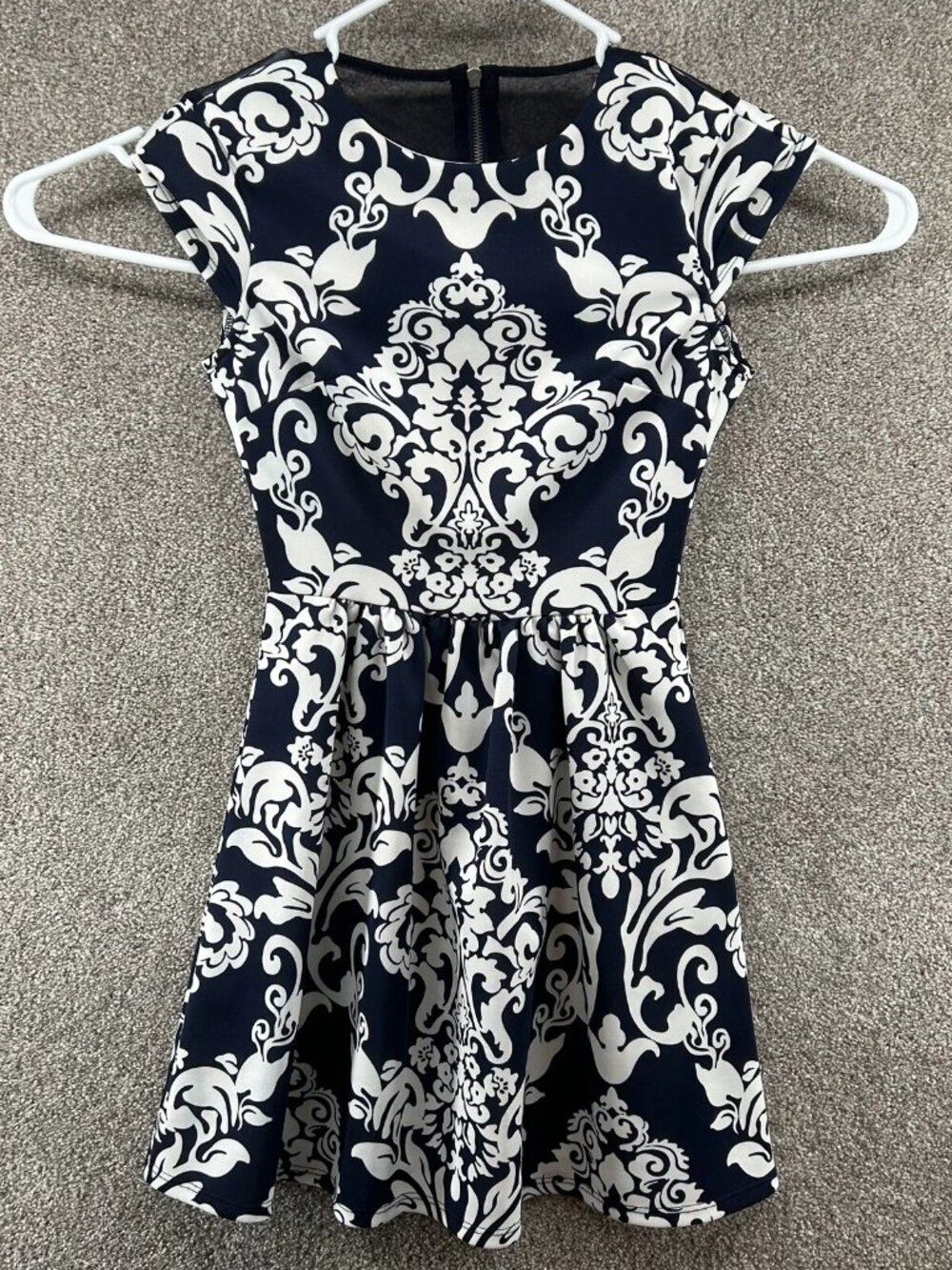 B. Darlin Women's Size 1/2 Navy Blue with White Floral Print Sleeveless Dress